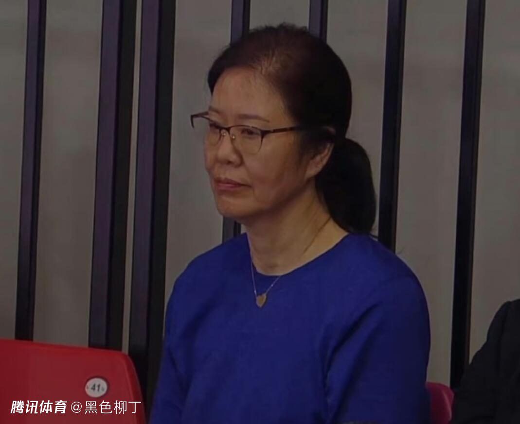 在线精品国产